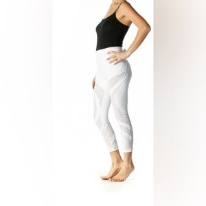Lululemon Wonder Under White Object Legging
